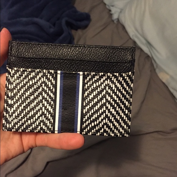 C. Wonder card holder - Picture 2 of 3